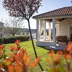 Whitestone * Sibenik