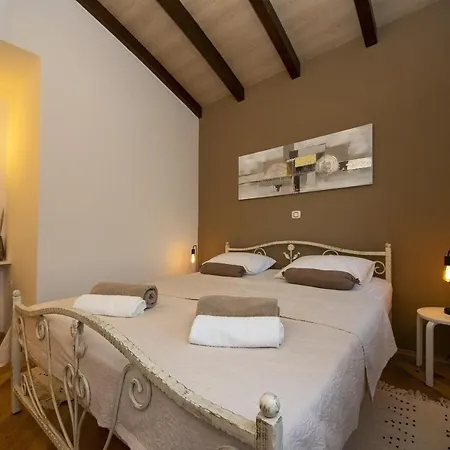 Whitestone Villa *