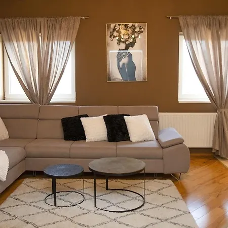 Villa Whitestone *