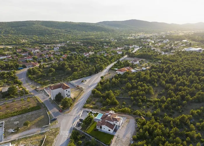 וילה Whitestone *